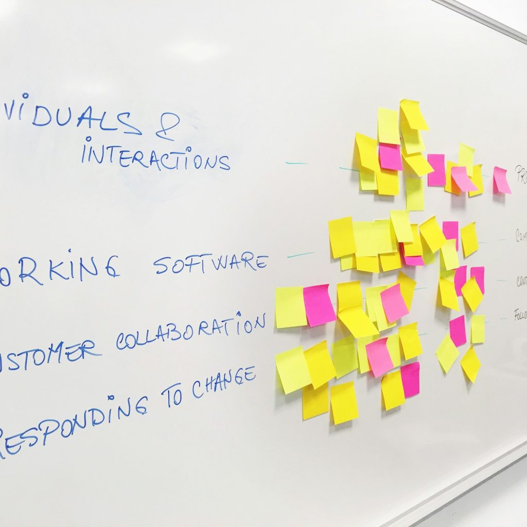 Agile and Strategic Management di Era Disrupsi