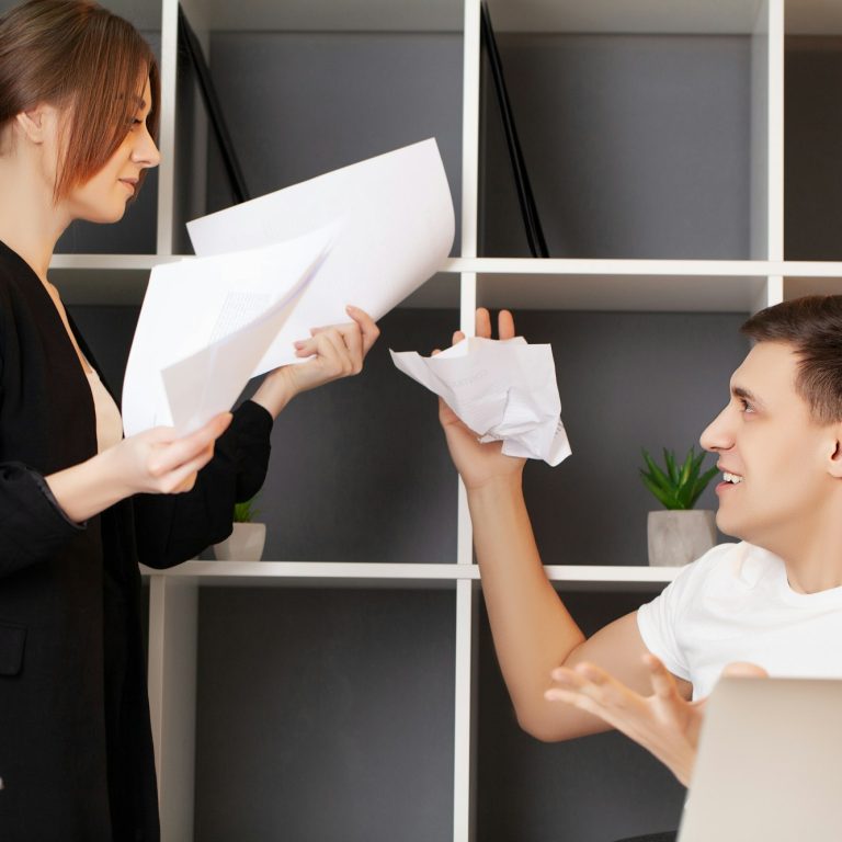 Managing Conflict: Contoh Praktik Terbaik Untuk Mengoptimalkan Tempat Kerja