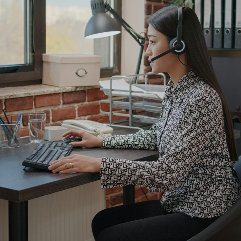Tips & Strategi Membangun Budaya Customer Centric untuk Kemajuan Bisnis